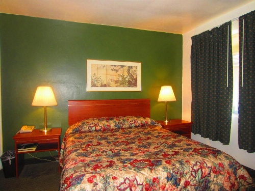 Oregon Motor Motel image 10