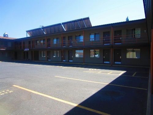 Oregon Motor Motel image 2